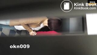 Girl Chinese pooping pis toilet.DJJ_028