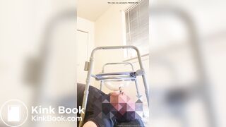 Goddess Nåomi makes a quick shit stop