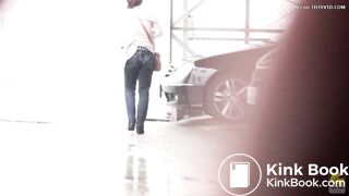 Jaoanese girl diarrhea and wipes with paper cup [PM105]