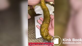 Girl Make Poop