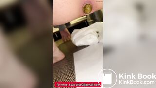 Girl Make Poop
