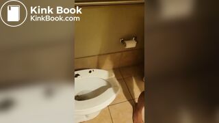 uni ella and friend in hotel