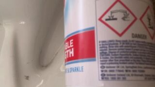 Woman desperate big dump