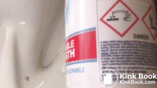 Woman desperate big dump