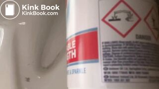 Woman desperate big dump