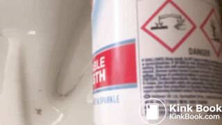 Woman desperate big dump