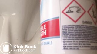 Woman desperate big dump