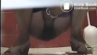 pooping toilet - video 3