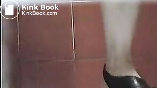 pooping toilet - video 3