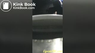 Voyeur pooping - video 27 - video 2