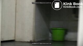 Girl Chinese pooping pi8 toilet.LLL_014