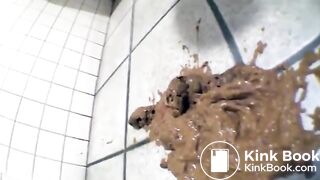 japanese girl standing poop