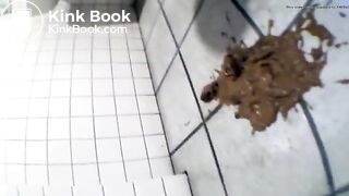 japanese girl standing poop