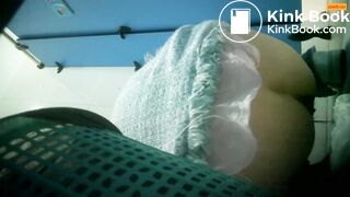 Girl Chinese pooping pis toilet.Y04