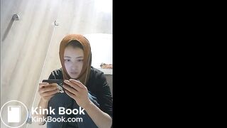 Girl Chinese pooping pis toilet.T01