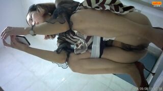 Girl Chinese pooping pis toilet JA_18