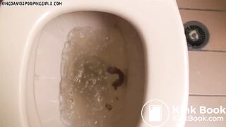 Spanish girl pooping - video 2 - video 2
