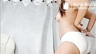 She poops her panties as he watches