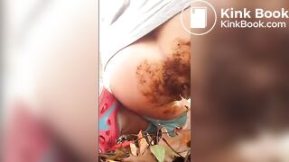 girl poop outside - video 2