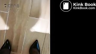 chinese selfie diarrhea poop 11