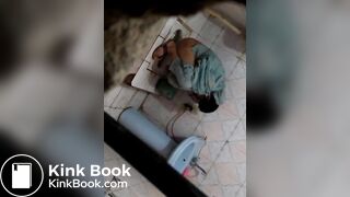 Indian aunty shitting on toilet hidden captured