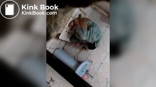 Indian aunty shitting on toilet hidden captured