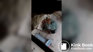 Indian aunty shitting on toilet hidden captured