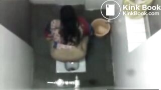 Indian aunty peeing hidden 2