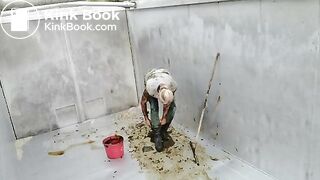 Full bodysmear with cowshit 5