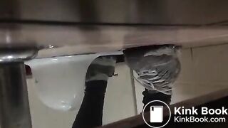 korean girl poop 2 - video 2