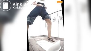 Girl Chinese pooping pis toilet.XL_01