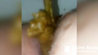 wife pooping - video 25