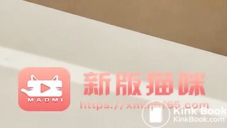Chinese girl poop - video 28