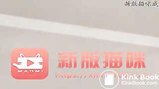 Chinese girl poop - video 28