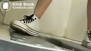 China's girl poop.MT_028