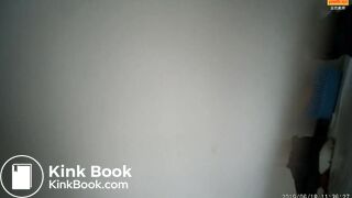 Girl Chinese pooping pis toilet.XL_02