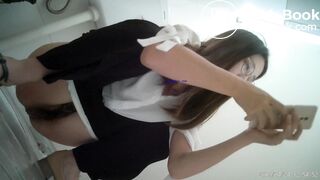 girl in glasses poop