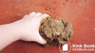 girl pooping - video 230