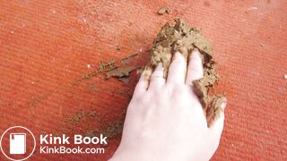 girl pooping - video 230