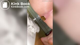 Close-up amateur scat video 8