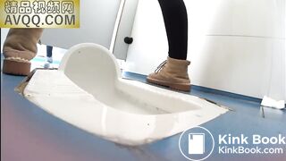 China's girl poop.MT_012