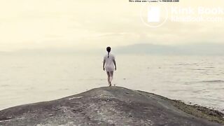 SHITTING IN COMMERCIAL (INEDIT)