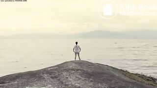 SHITTING IN COMMERCIAL (INEDIT)