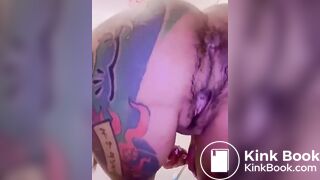 Thai girl poop on toilet