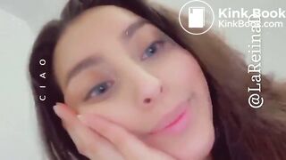 Latina with thick booty taking a dump