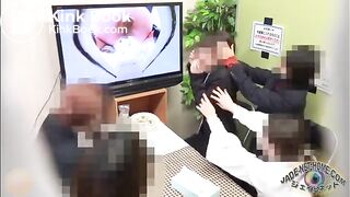 Japanese Ladies pooping