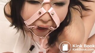... girlfriend to eat fresh shit