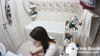 Woman pooping in Toilet 294