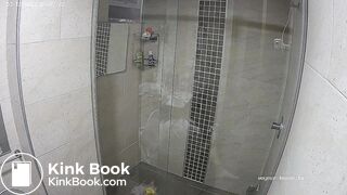Woman pooping in Toilet 289