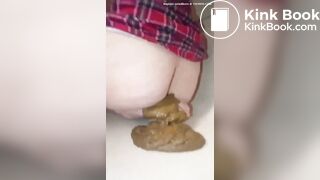 woman shits on her feet